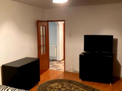 Apartament de vanzare 2 camere zona Iulius Mall