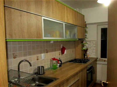 Apartament cu 3 Camere Decomandat și Confort Sporit în Cartierul Gheorgheni 