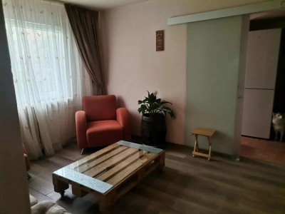 Apartament cu  2 camere de vanzare , Manastur  zona MC Donalds