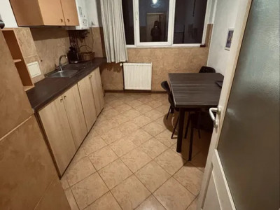 Apartament  de vanzare cu 2 camere zona Facultatii de Litere 