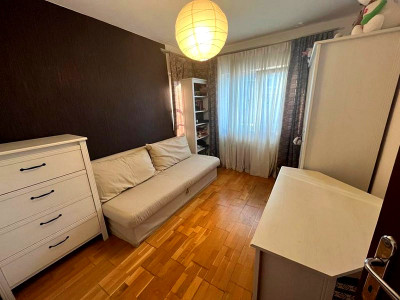 Apartament 4 camere strada Viilor