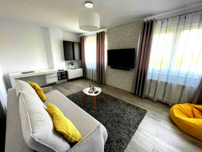 Apartament 3 camere zona Vivo Cluj