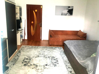 Se inchiriaza garsoniera pe strada Bucegi