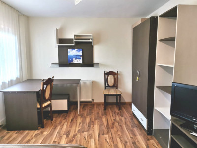 Apartament de vanzare cu  2 camere zona  Spitalului de Recuperare  