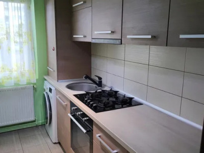 Apartament 2 camere zona  Piata Hermes 