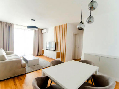 Inchiriere apartament cu vedera la lac 