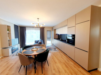 Apartament de vanzare 3 camere ultrafinisat Floresti