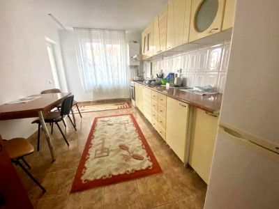 Apartament de vanzare 3 camere 100 mp Zorilor