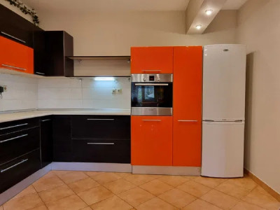 Apartament 3 camere imobil nou zona Home Garden 