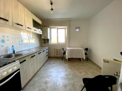 Apartament de vanzare 3 camere zona Pod Calvaria Manastur
