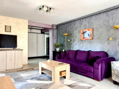 Apartament de vânzare 3 camere strada Stejarului Floresti 