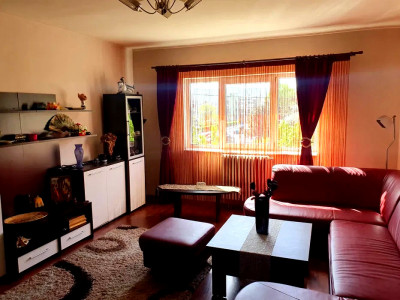 Apartament de vanzare 3 camere zona Gradinii Manastur