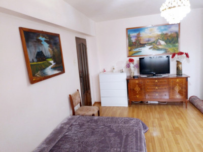 Apartament de vanzare 2 camere, zona Piata Marasti