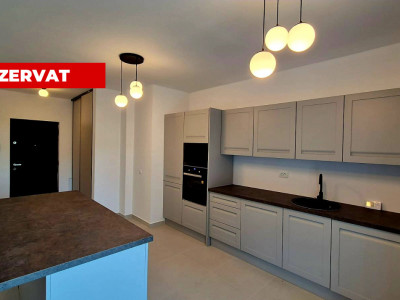 Apartament de inchiriat 3 camere zona Vivo Mall 