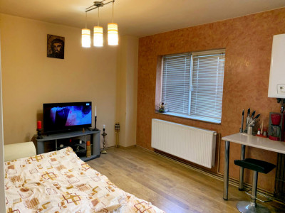 Apartament de vanzare 2 camere zona Sirena 