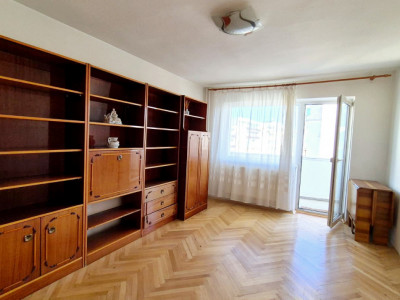 Apartament de vanzare 2 camere zona Pod Calvaria Manastur