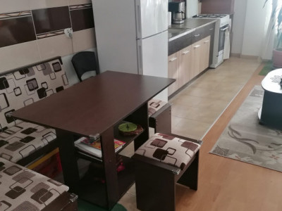 Apartament de vanzare 2 camere cu parcare zona Petrom Baciu