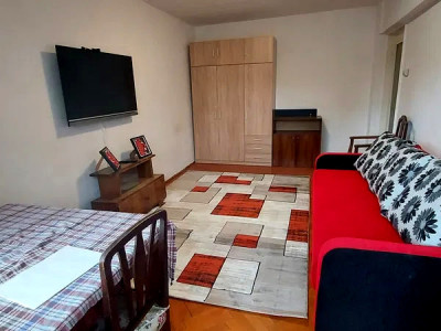 Apartament de vanzare 2 camere, zona Piata Marasti