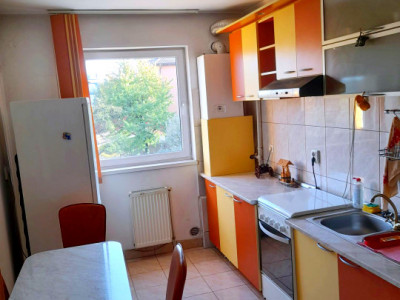 Apartament de vanzare 2 camere in apropiere de Piata Engels 