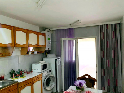 Apartament de vanzare 3 camere zona Kaufland Marasti