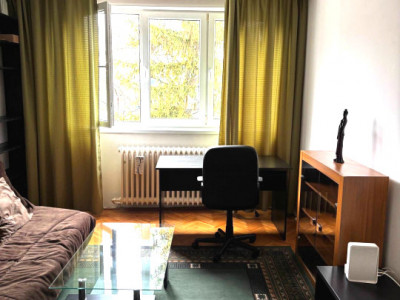 Apartament de vanzare 2 camere zona Plopilor Vechi