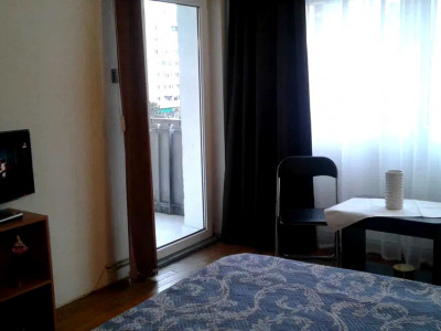 Apartament  de vanzare  1 camera zona Piata  Marasti 