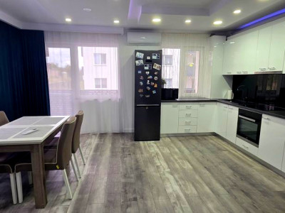 Apartament  cu  2 camere de vanzare  imobil  nou zona Vivo 