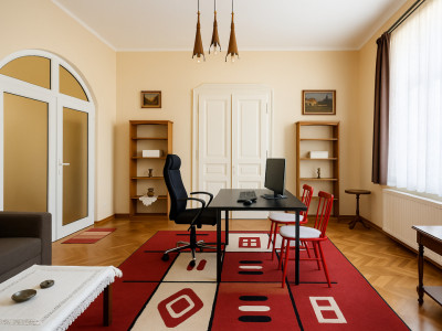 Apartament cu farmec interbelic, ultracentral – Strada Clinicilor, Cluj-Napoca