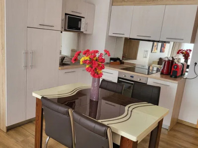 Apartament 2 camere cu parcare subterana finisat mobilat zona Iulius Mall
