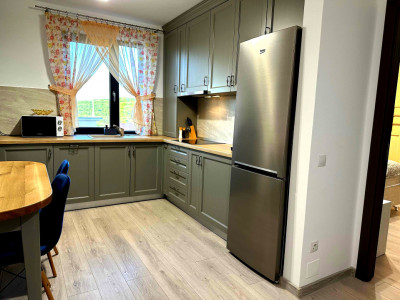 Apartament decomandat cu 2 camere – locuință modernă în Borhanci mobilat-parcare