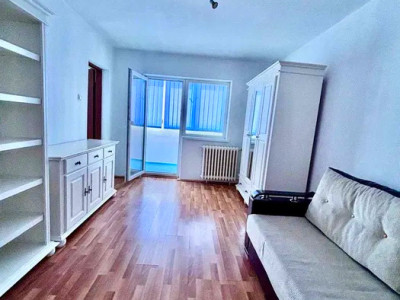Garsoniera de vanzare strada Izlazului- ideala pentru locuit sau investitie