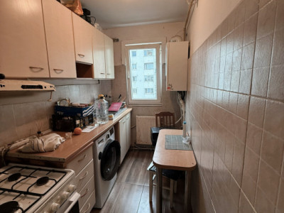 Apartament cu 3 camere de vanzare zona Petrom Manastur