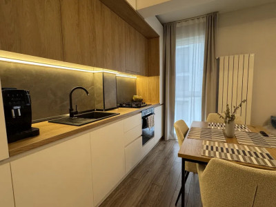 Apartament 2 camere de vanzare, central Cluj Napoca, ultrafinisat-parcare 