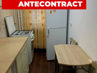 Apartament cu  2 camere de vanzare,  zona Piata Hermes