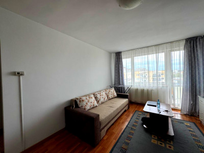 Apartament de vanzare 1 camera zona Parcului Farmec