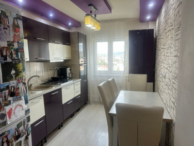 Apartament cu  2 camere  de vanzare zona Cinema Marasti. 
