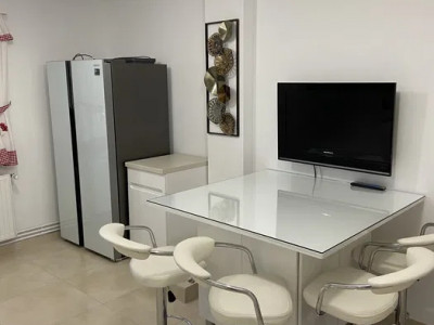 Apartament renovat, de vanzare cu 2 camere zona Interservisan 