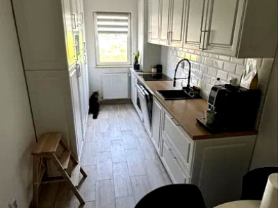 Apartament de vanzare 4 camere,cartier Buna Ziua, garaj individual
