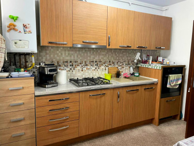 Apartament cu 4 camere  de vanzare Marasti zona Caminelor Studentesti 