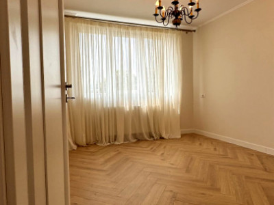 Apartament renovat cu 3 camere,partial mobilat de vanzare in Grigorescu