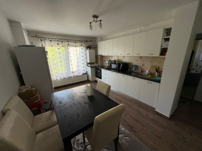 Apartament cu 2 camere de vanzare strada Lunii, cartier Zorilor