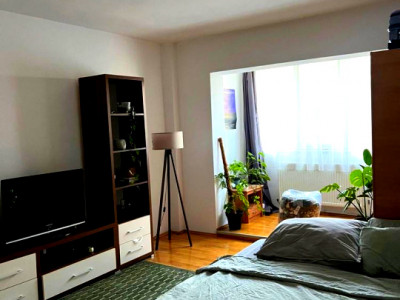 Apartament cu  2 camere de vanzare, Marasti zona strazii Aurel Vlaicu 