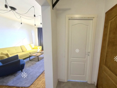 Apartament cu 2 camere decomandat de vânzare în Centru, str. Piața Abator 