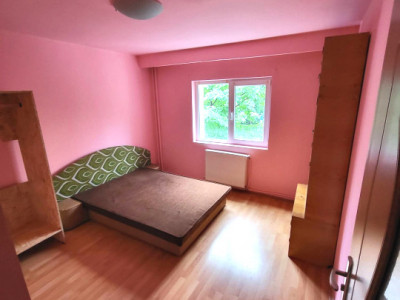 Apartament 2 camere decomandat  Plopilor