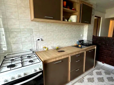 Apartament de vanzare cu  3 camere, decomandat,mobilat Manastur