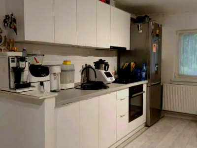Apartament cu  2 camere  de vanzare, Manastur strada Brates
