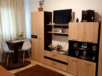 Garsoniera de vanzare, cu balcon zona Expo Transilvania, Marasti