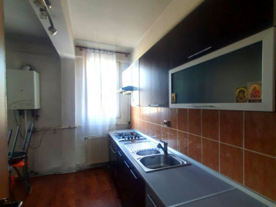 Apartament 2 camere zona Facultatii de Litere 