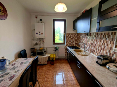 Apartament cu 3 camere de vanzare zona Hotel Royal Gheorgheni
