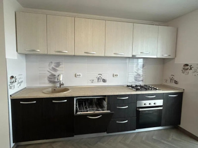 Apartament de vanzare 2 camere zona Piata Zorilor